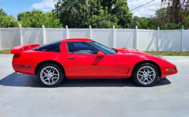 Chevrolet-Corvette-1995-red-8
