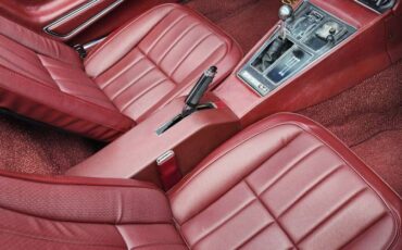 Chevrolet-Corvette-2dr-convertib-1975-white-5