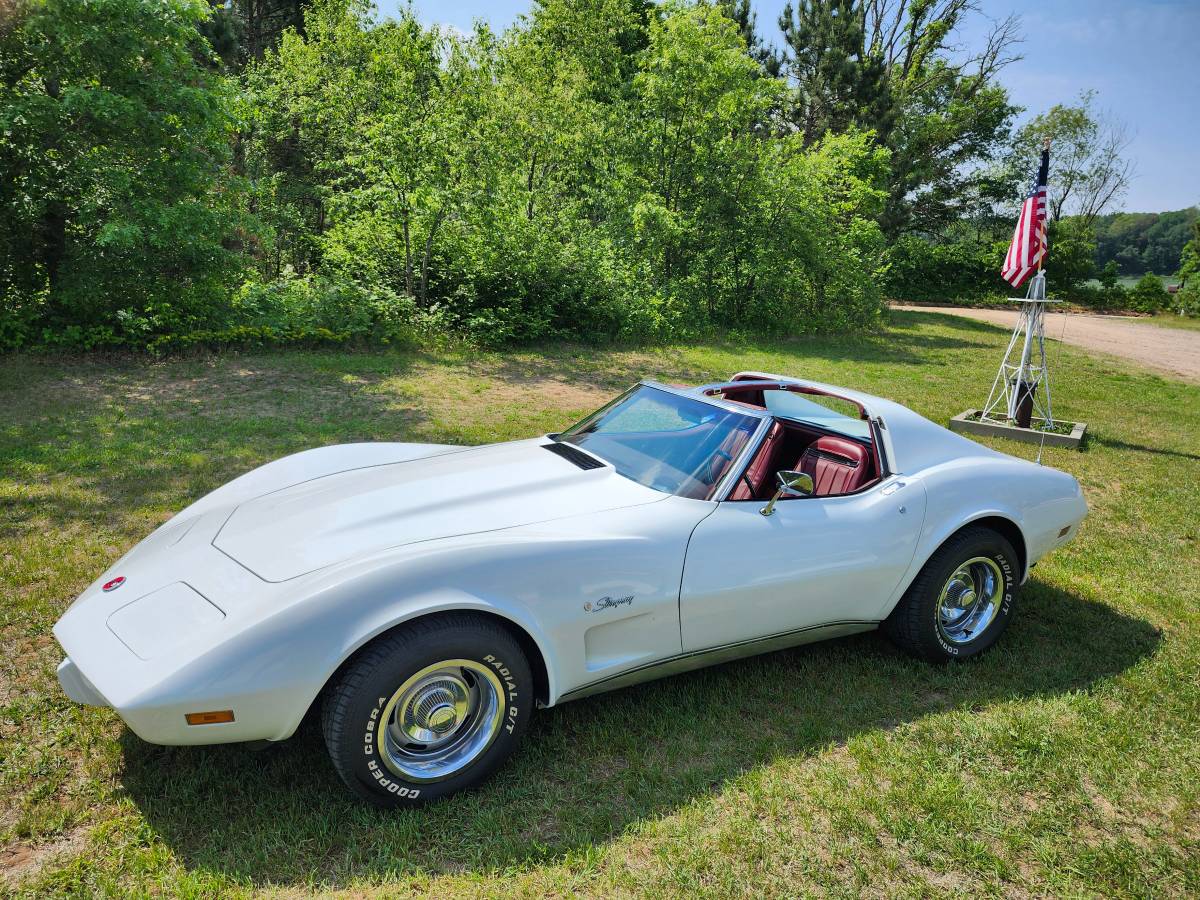 Chevrolet Corvette 2dr convertib  1975 white