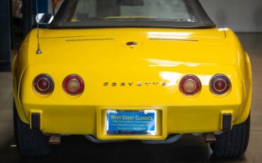 Chevrolet-Corvette-L48-1975-2-Door-Convertible-18