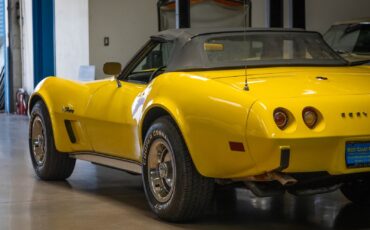 Chevrolet-Corvette-L48-1975-2-Door-Convertible-21