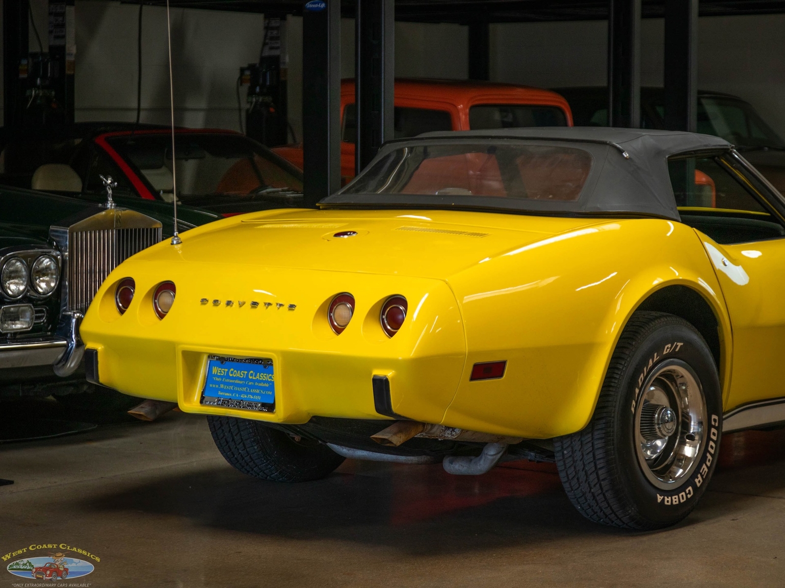 Chevrolet-Corvette-L48-1975-2-Door-Convertible-24