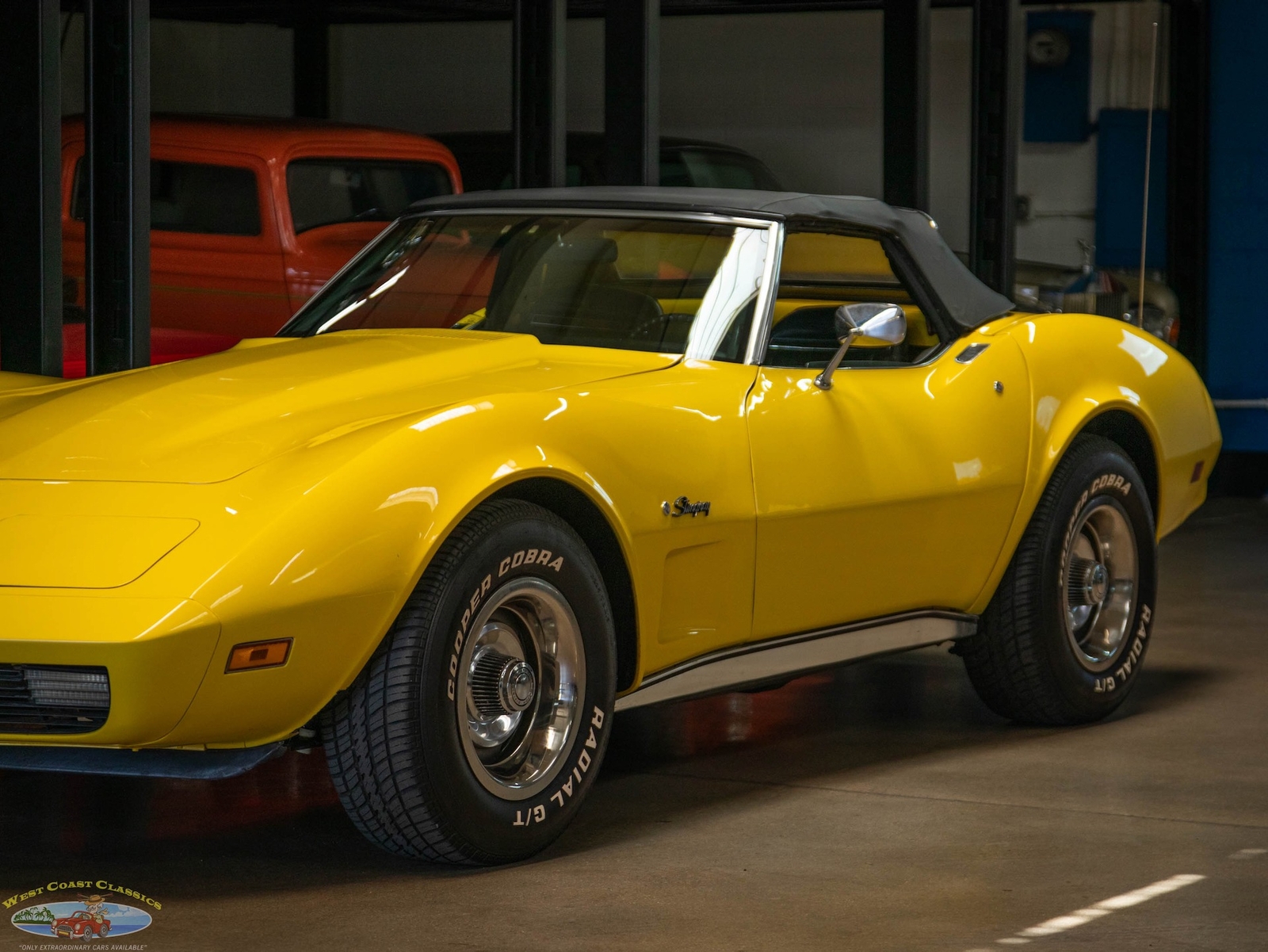 Chevrolet-Corvette-L48-1975-2-Door-Convertible-8