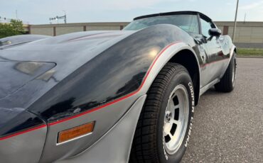 Chevrolet-Corvette-Pace-Car-1978-Coupe-17