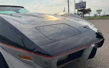 Chevrolet-Corvette-Pace-Car-1978-Coupe-20
