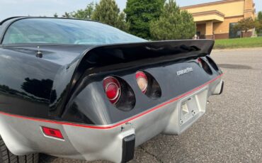 Chevrolet-Corvette-Pace-Car-1978-Coupe-28