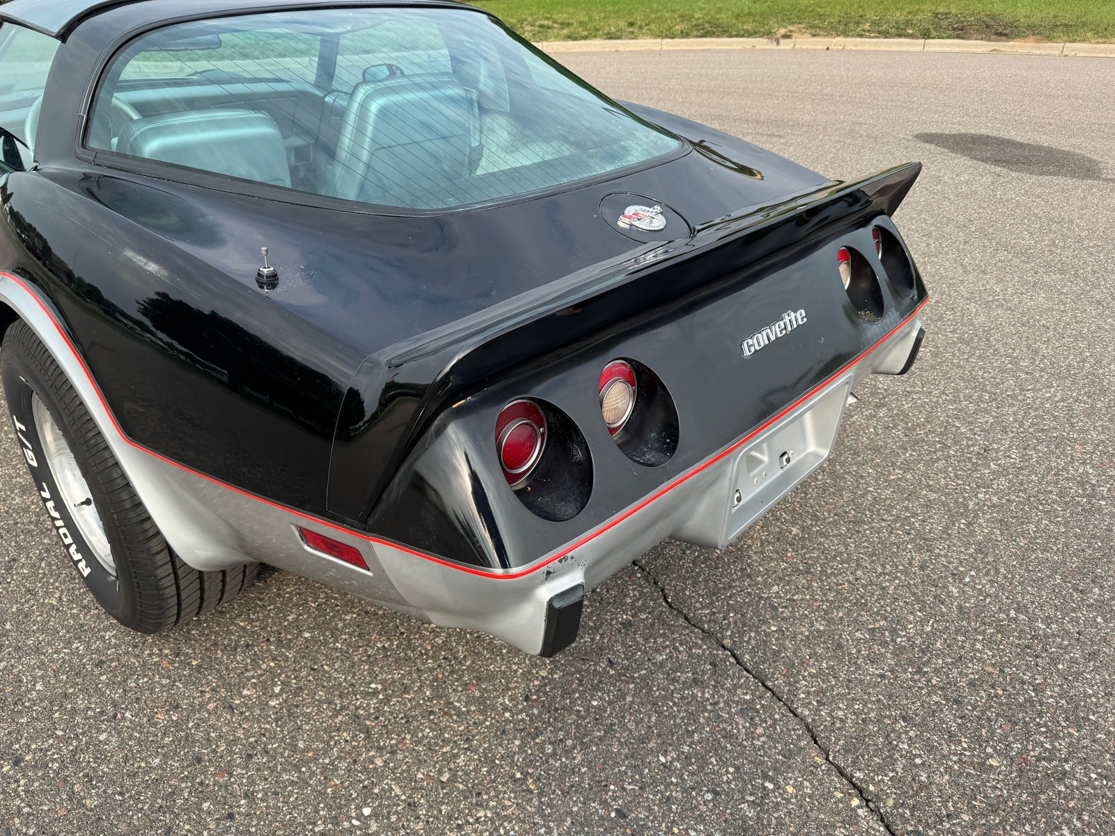 Chevrolet-Corvette-Pace-Car-1978-Coupe-30