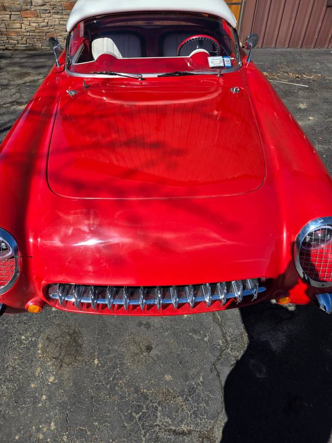 Chevrolet-Corvette-convertible-1953-red-14