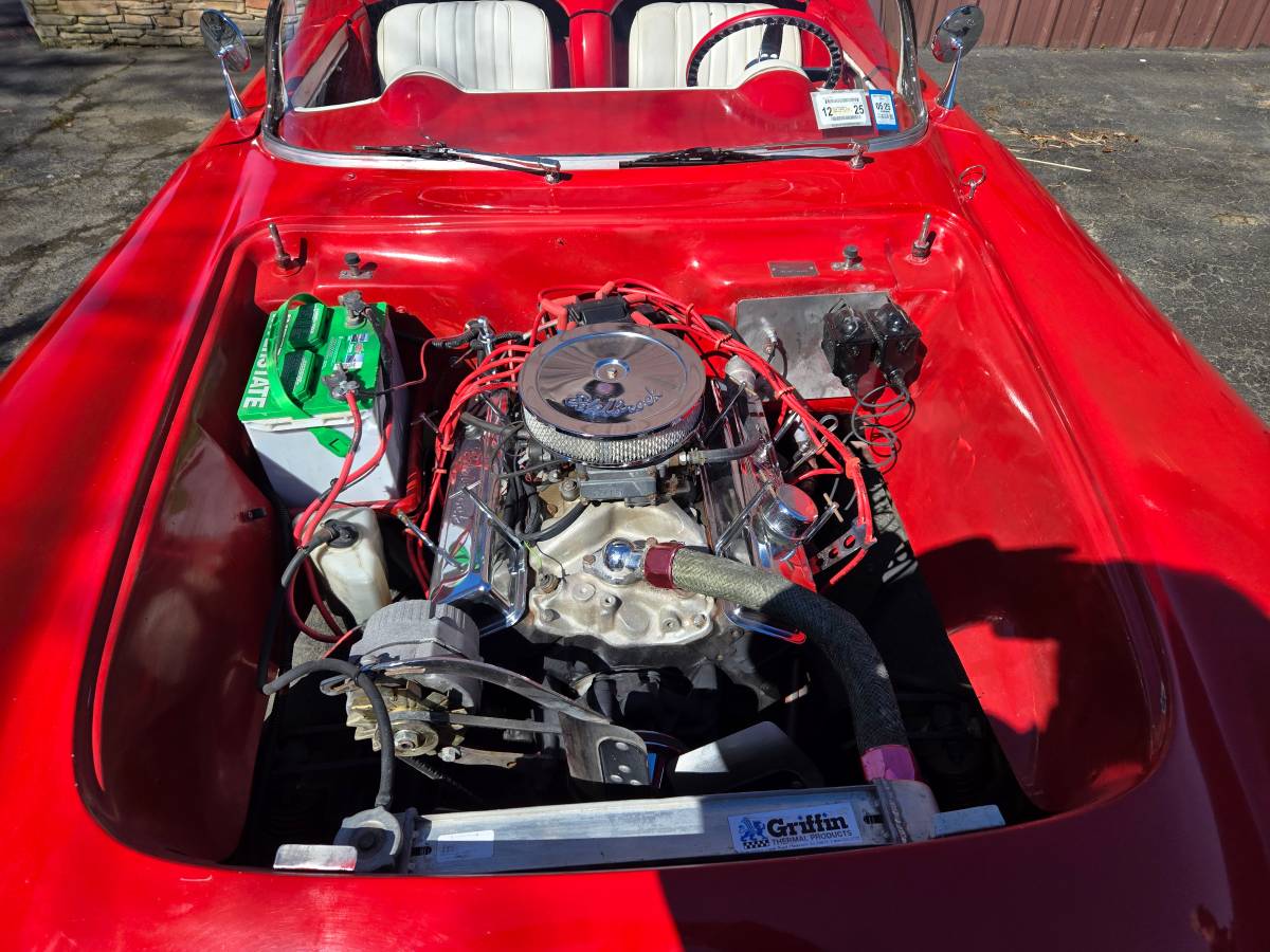 Chevrolet-Corvette-convertible-1953-red-17