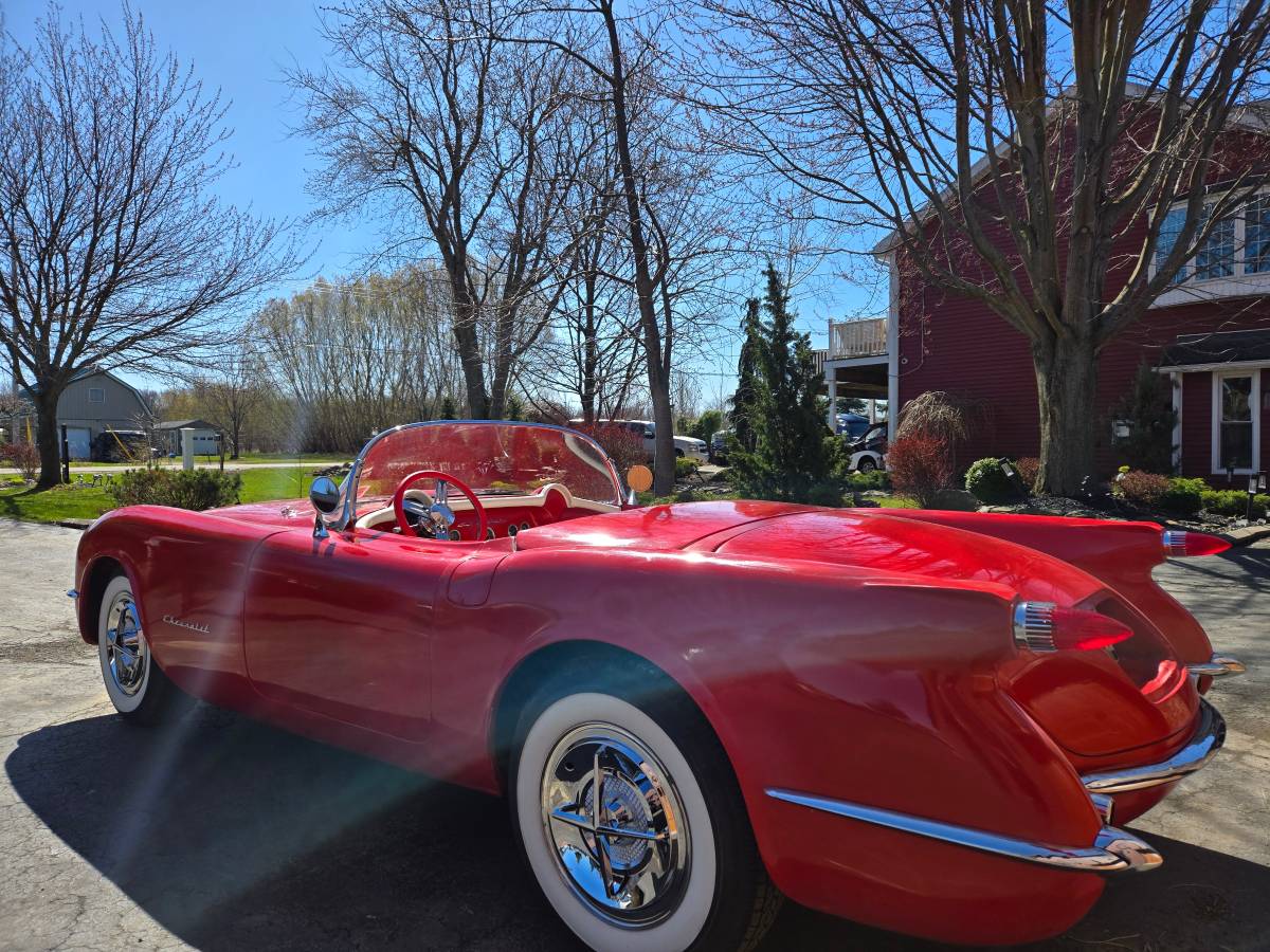 Chevrolet-Corvette-convertible-1953-red-6
