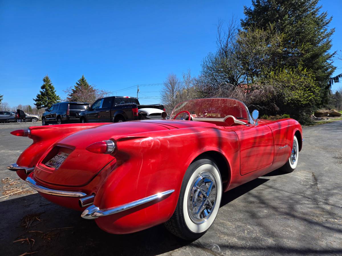 Chevrolet-Corvette-convertible-1953-red-7