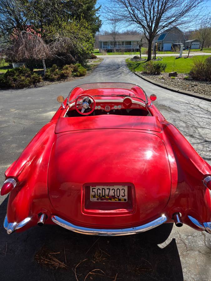Chevrolet-Corvette-convertible-1953-red-8