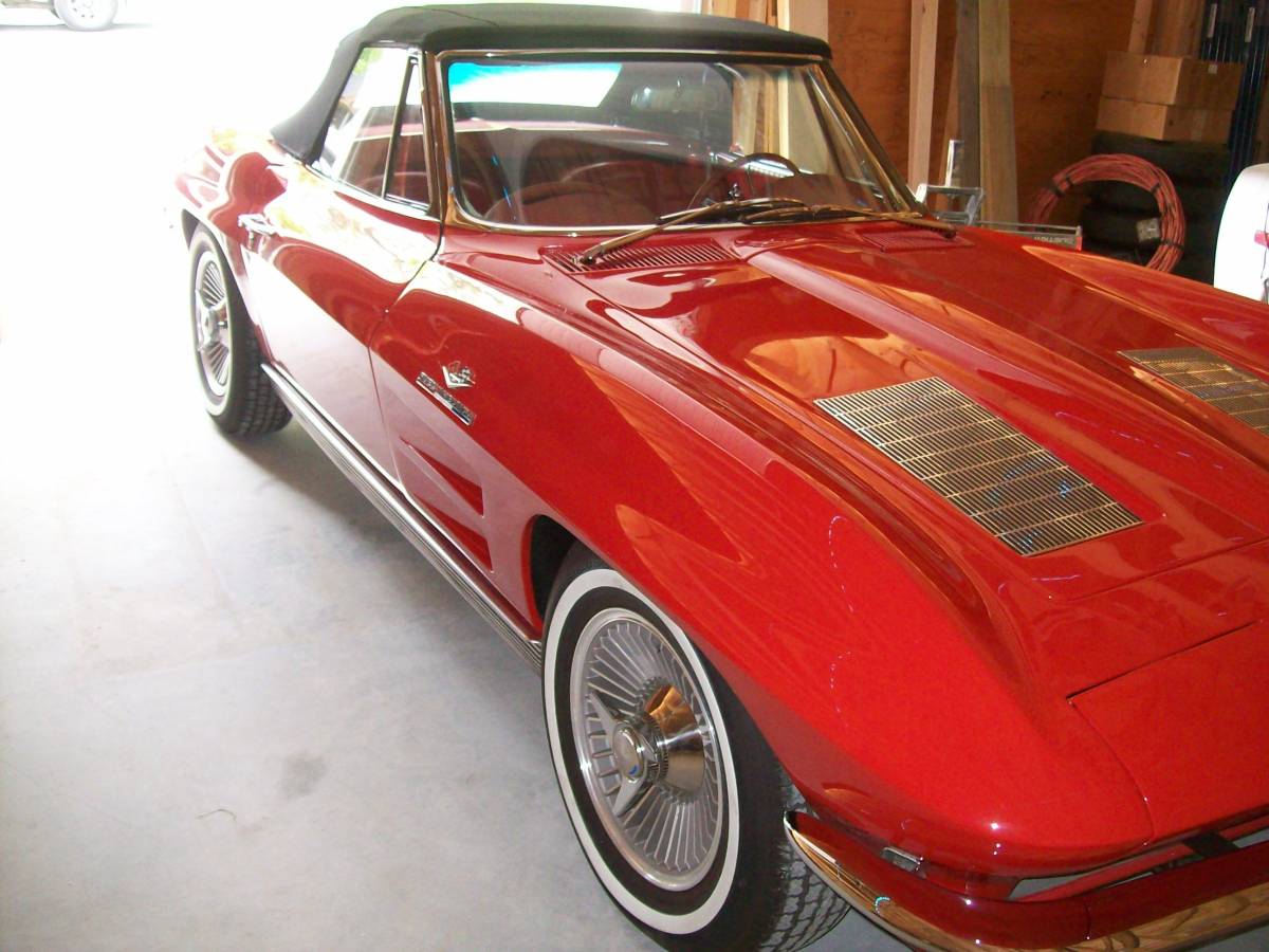 Chevrolet-Corvette-convertible-1963-red-1