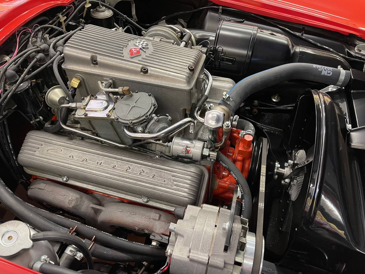 Chevrolet-Corvette-convertible-1963-red-9