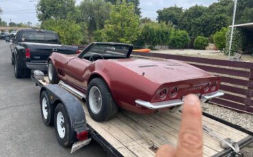 Chevrolet-Corvette-convertible-1968-red-4