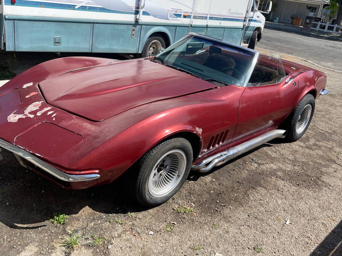 Chevrolet Corvette convertible  1968 red