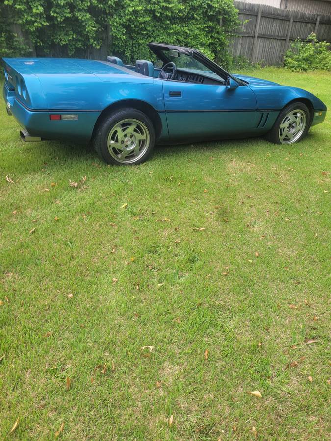 Chevrolet Corvette convertible  1989