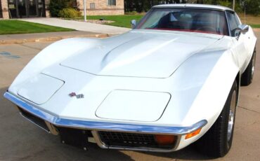 Chevrolet-Corvette-coupe-1972-red-1