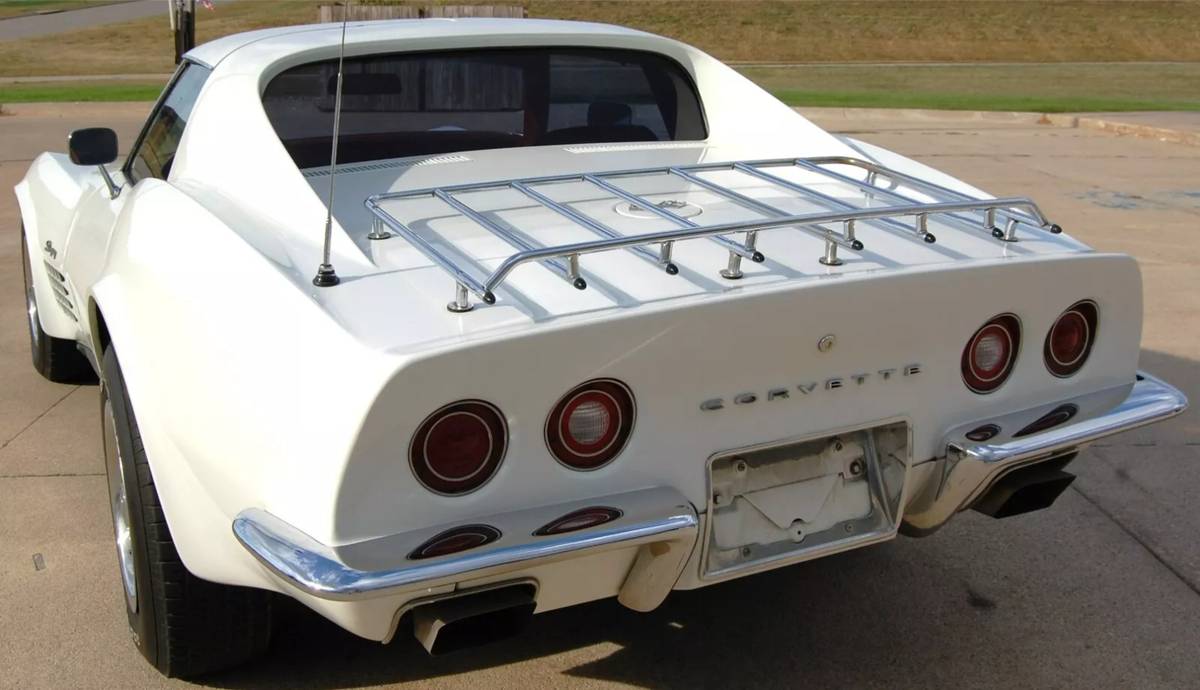 Chevrolet-Corvette-coupe-1972-red-3