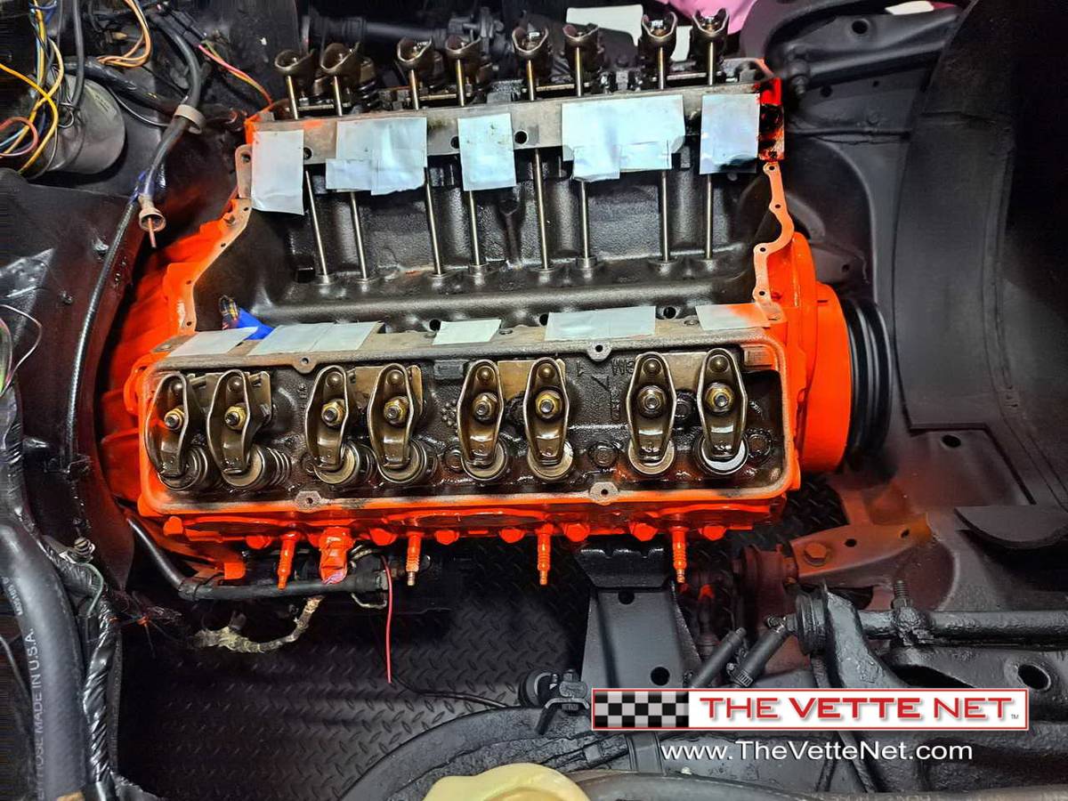 Chevrolet-Corvette-coupe-1974-17