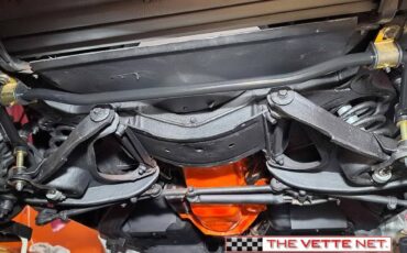 Chevrolet-Corvette-coupe-1974-18