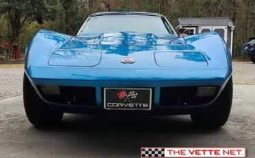 Chevrolet-Corvette-coupe-1974-2