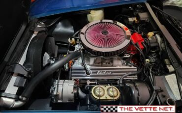 Chevrolet-Corvette-coupe-1974-4