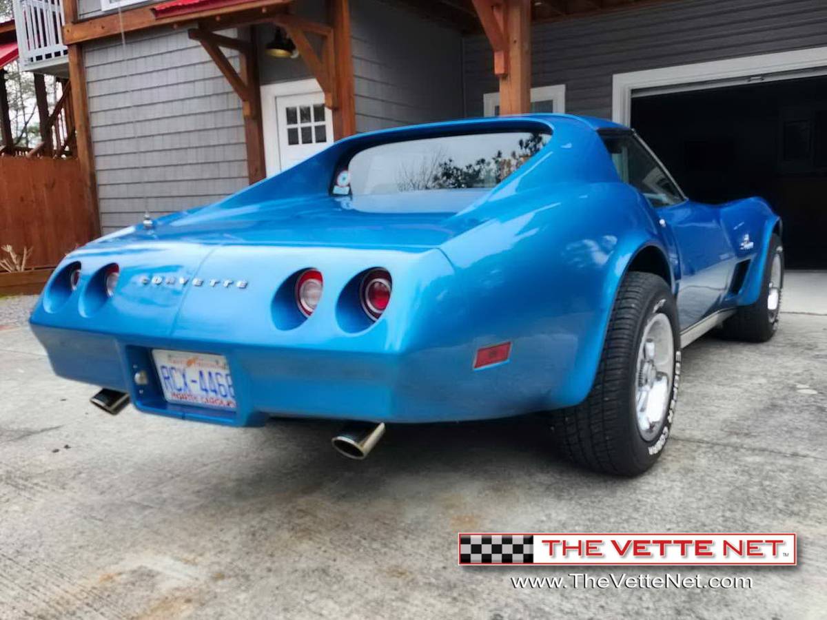 Chevrolet-Corvette-coupe-1974-8