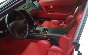 Chevrolet-Corvette-coupe-1992-white-11