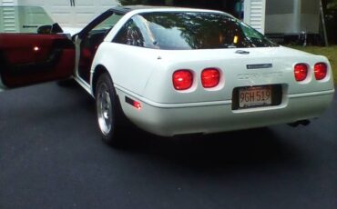 Chevrolet-Corvette-coupe-1992-white-5
