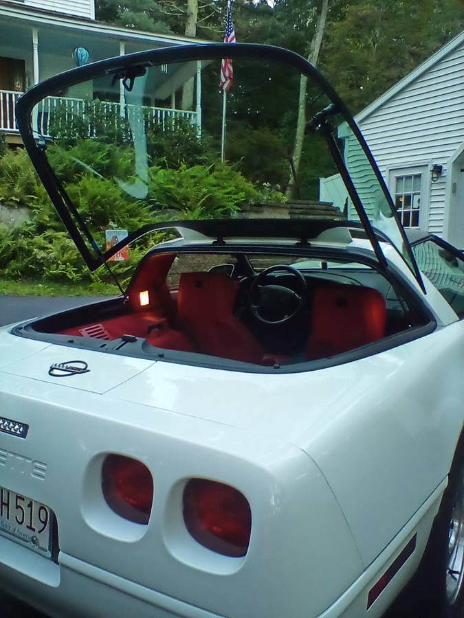 Chevrolet-Corvette-coupe-1992-white-7