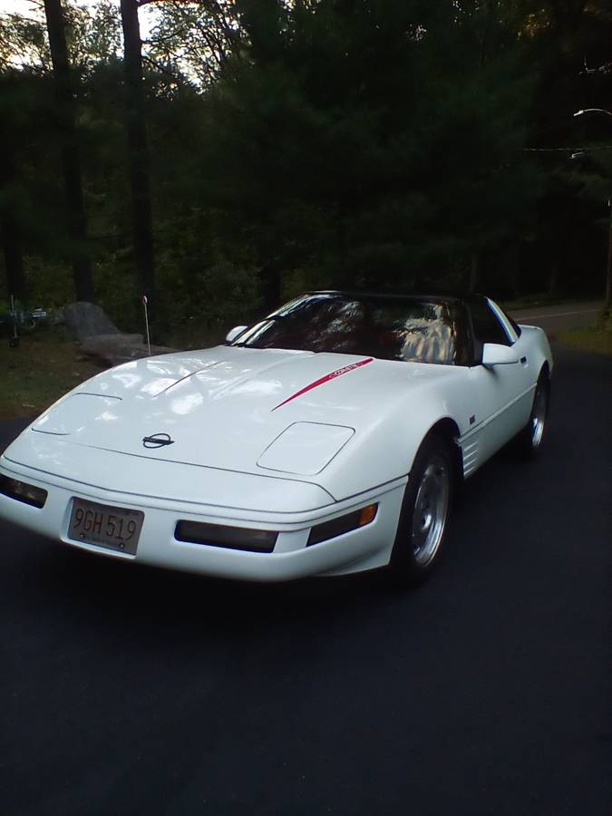 Chevrolet-Corvette-coupe-1992-white-9