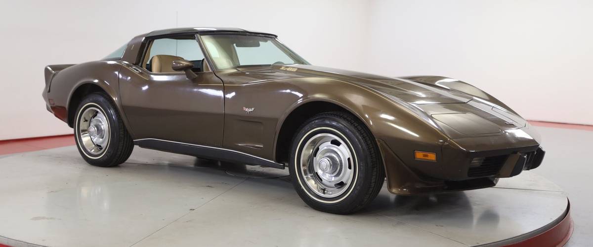 Chevrolet-Corvette-l82-1979-brown-21