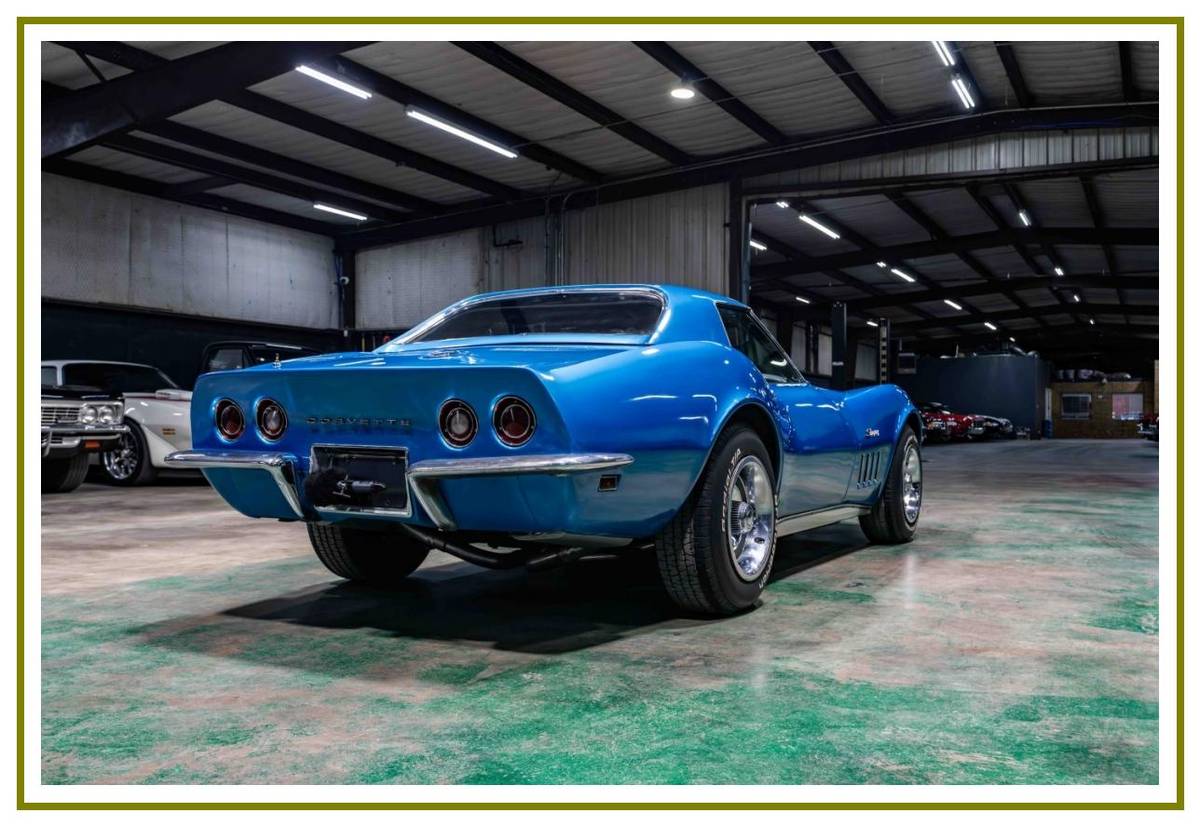 Chevrolet-Corvette-roadster-1969-blue-1