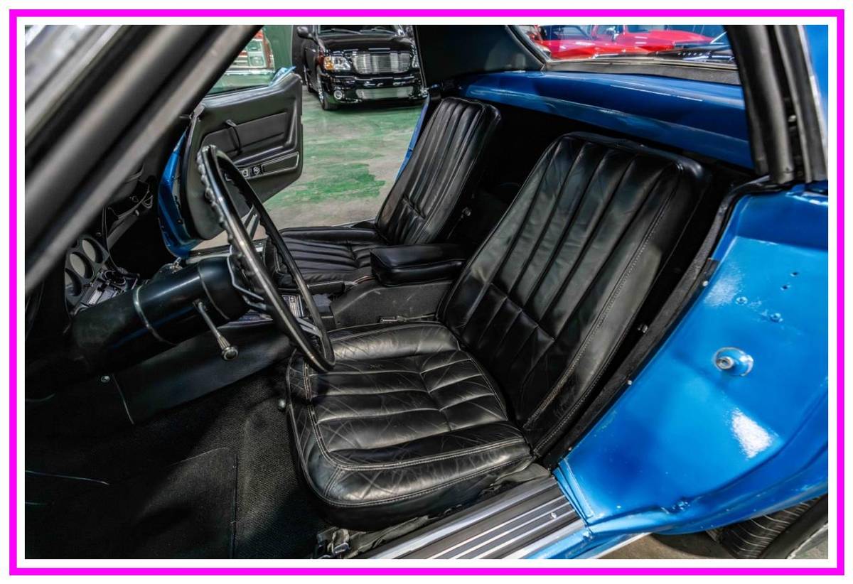 Chevrolet-Corvette-roadster-1969-blue-2