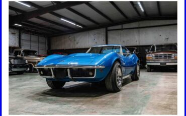 Chevrolet-Corvette-roadster-1969-blue