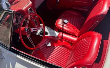 Chevrolet-Corvette-stingray-1963-white-11