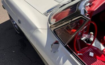 Chevrolet-Corvette-stingray-1963-white-13