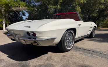 Chevrolet-Corvette-stingray-1963-white-2
