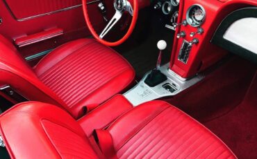 Chevrolet-Corvette-stingray-1963-white-20