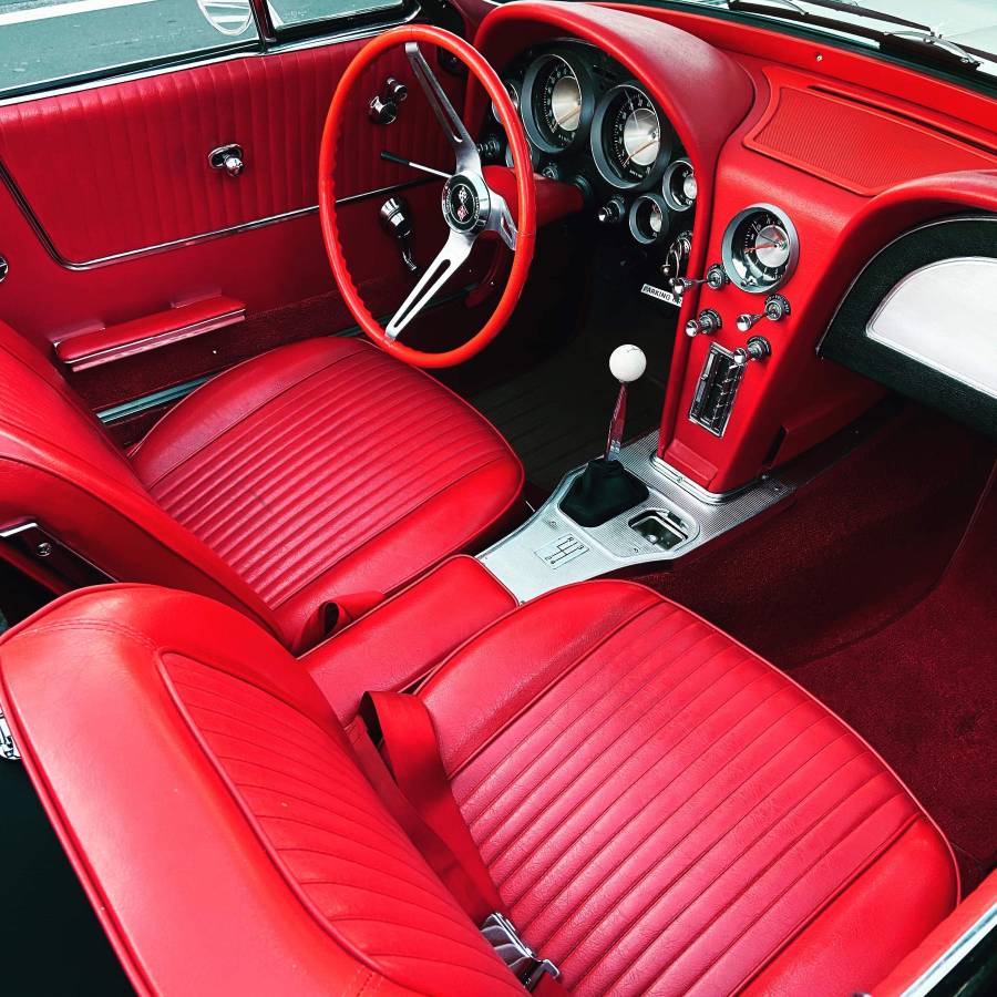 Chevrolet-Corvette-stingray-1963-white-20