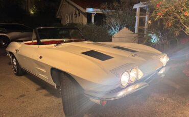 Chevrolet-Corvette-stingray-1963-white-21