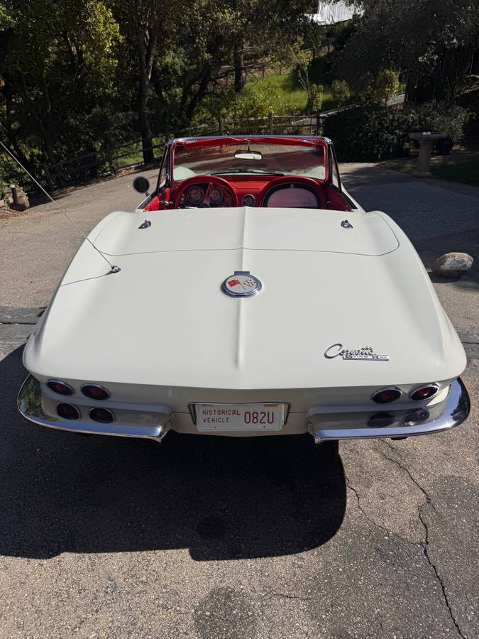 Chevrolet-Corvette-stingray-1963-white-7