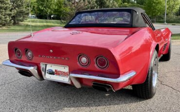 Chevrolet-Corvette-stingray-1972-3