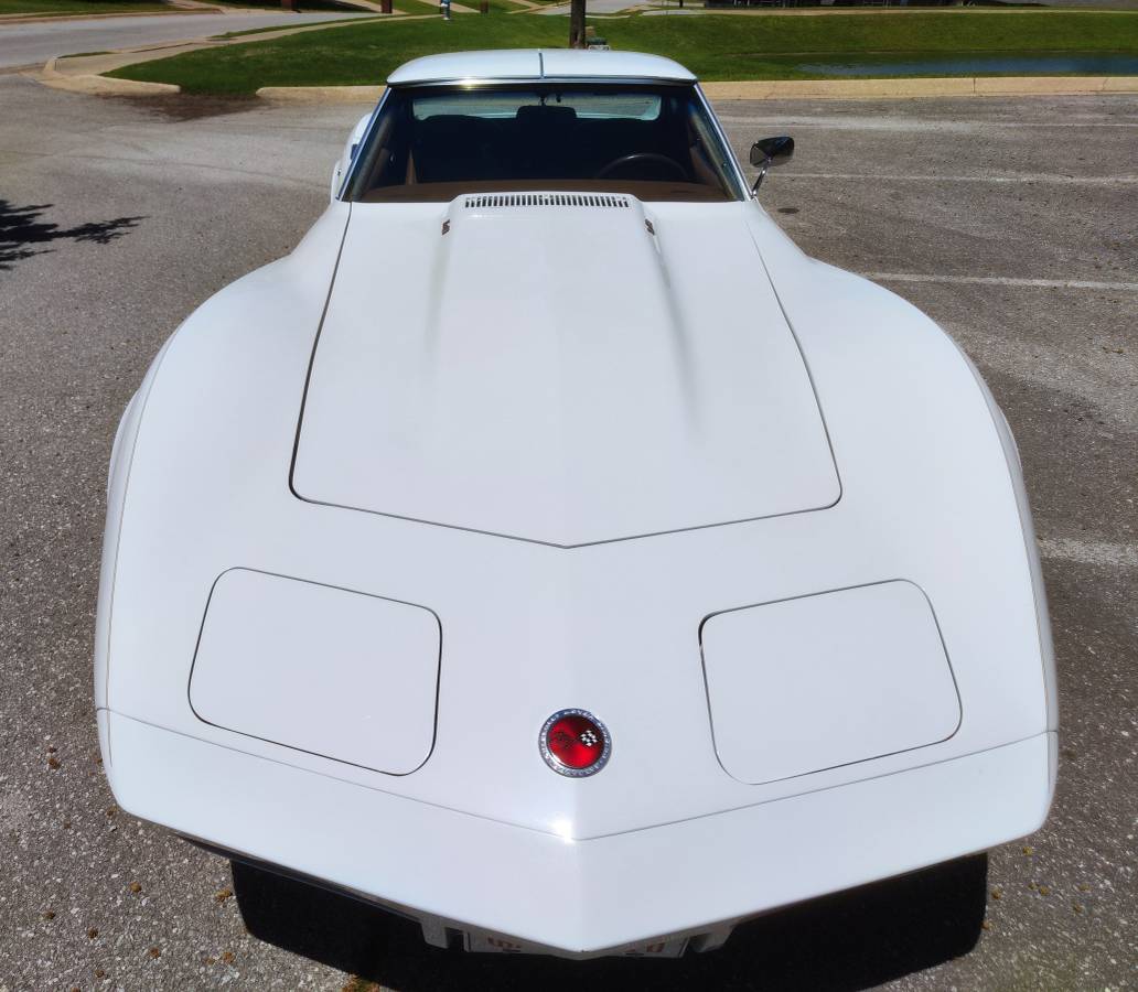 Chevrolet-Corvette-stingray-1973-white-1