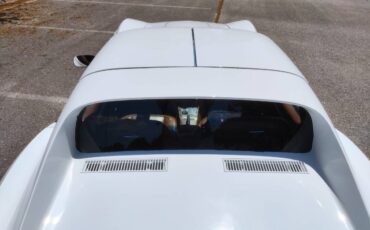 Chevrolet-Corvette-stingray-1973-white