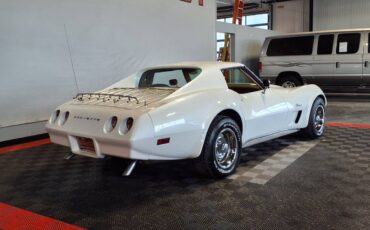 Chevrolet-Corvette-stingray-1974-white-11