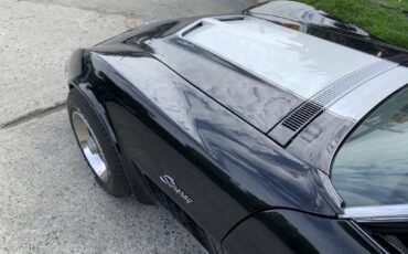 Chevrolet-Corvette-stingray-t-top-17629-1972-black-1