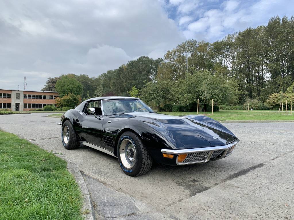 Chevrolet-Corvette-stingray-t-top-17629-1972-black-10