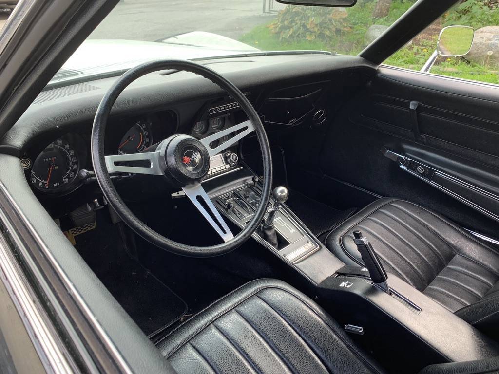 Chevrolet-Corvette-stingray-t-top-17629-1972-black-13
